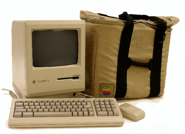 高清摄影 复古Macintosh Plus套装
