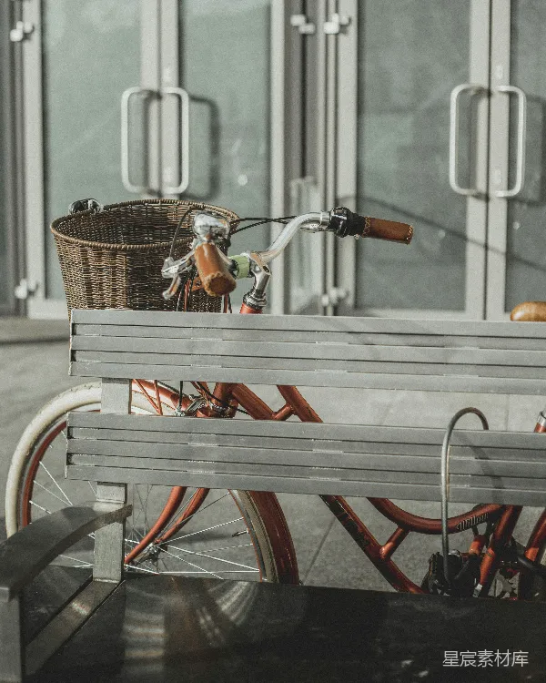 高清摄影 城市中的复古自行车