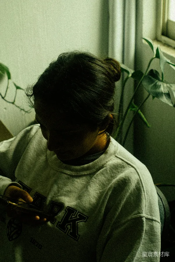 高清摄影 绿意盎然的午后时光