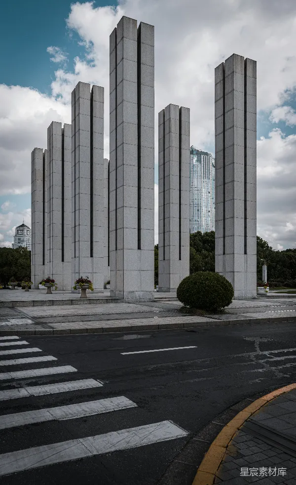 高清摄影 城市中的现代雕塑