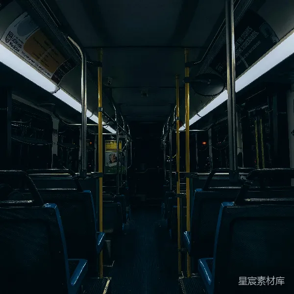 高清摄影 寂静的公交