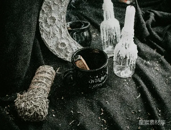 高清摄影 神秘的女巫仪式