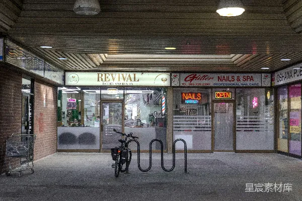高清摄影 Revival Barber and Beauty店外观