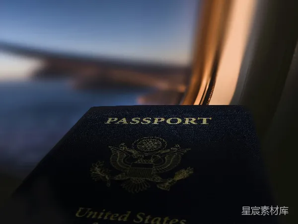 高清摄影 飞机窗外的美国护照