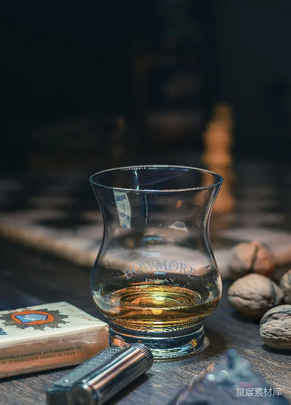 高清摄影 威士忌品鉴：Bowmore酒杯的优雅时刻