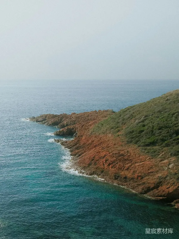 高清摄影 海岸边的红岩