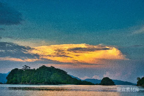 高清摄影 夕阳下的小岛