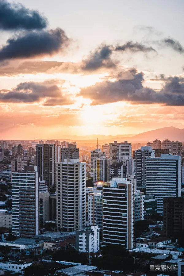 高清摄影 日落时的城市天际线