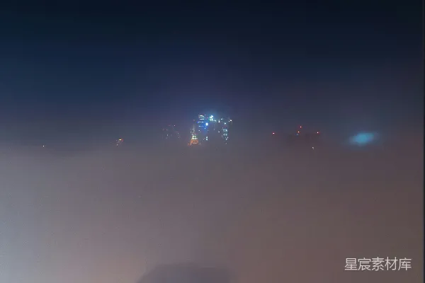 高清摄影 雾中灯火