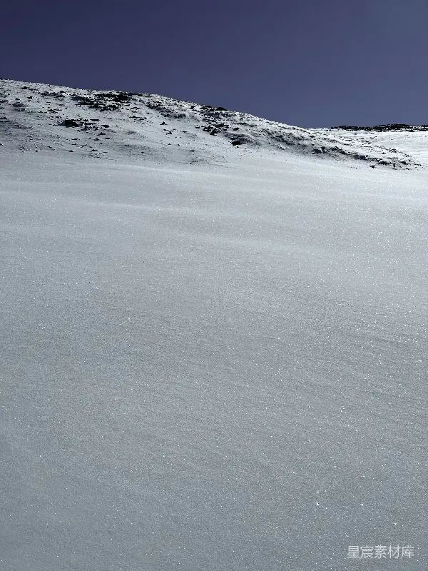 高清摄影 雪地上的风痕