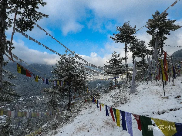 高清摄影 雪地祈福旗