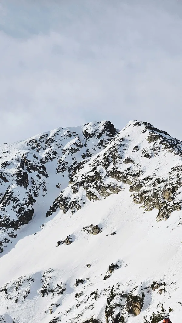 高清摄影 雪中壮丽的山峰