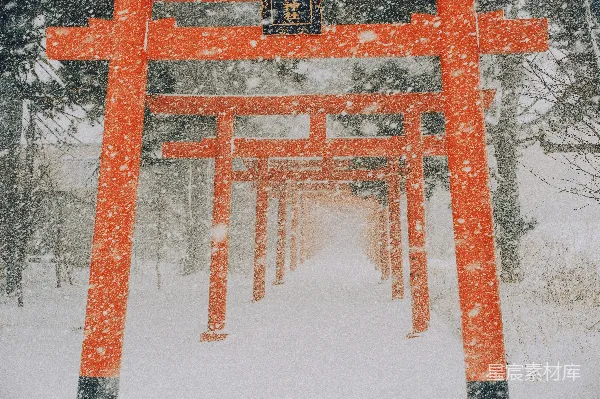 高清摄影 雪中的神社之门