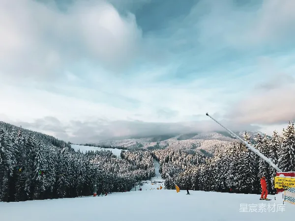 高清摄影 冬日滑雪胜地