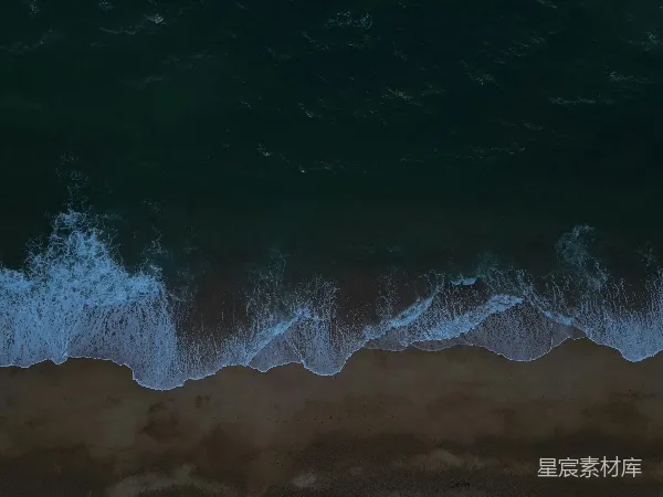 高清摄影 俯瞰海浪与沙滩