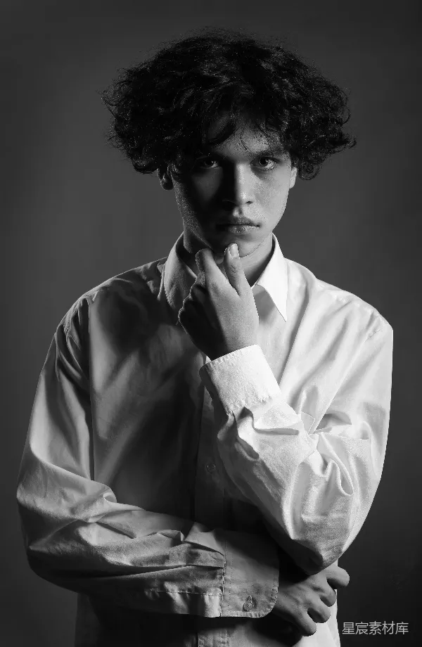 高清摄影 深思的青年肖像