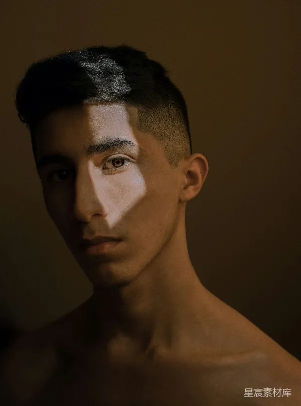 高清摄影 光影交错的男性肖像