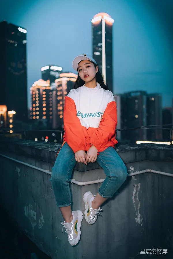 高清摄影 城市夜景下的青春姿态
