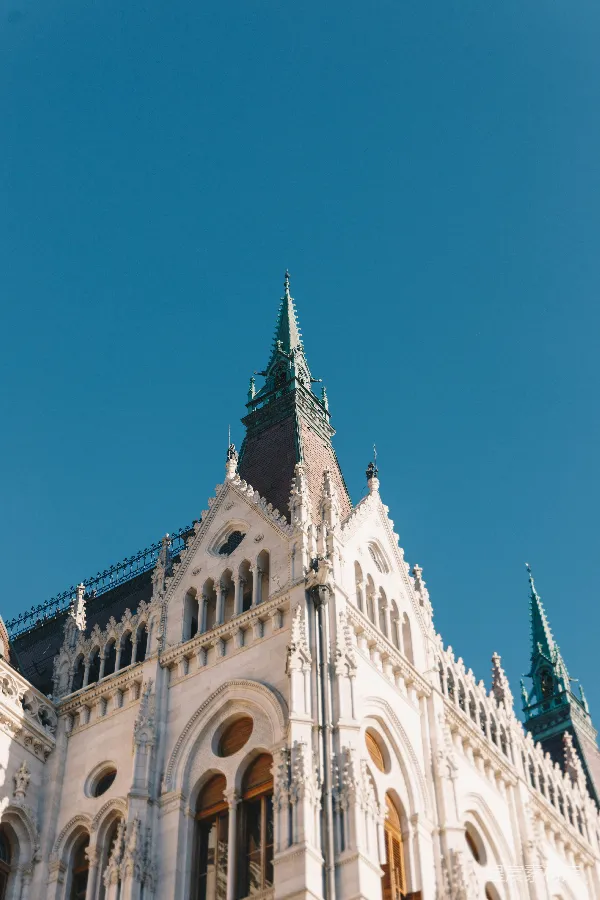 高清摄影 匈牙利国会大厦的尖塔