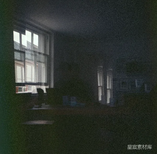 高清摄影 昏暗的室内一角