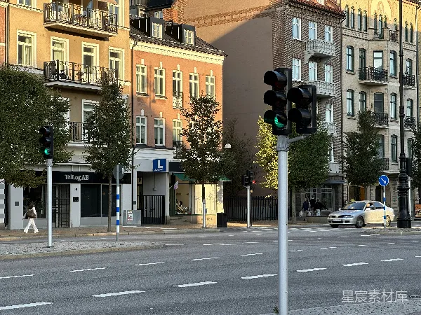 高清摄影 城市街景中的交通信号灯