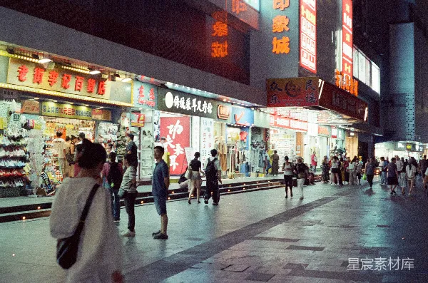 高清摄影 繁华夜市的霓虹灯