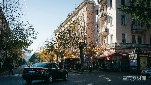高清摄影 秋日阳光下的城市街景