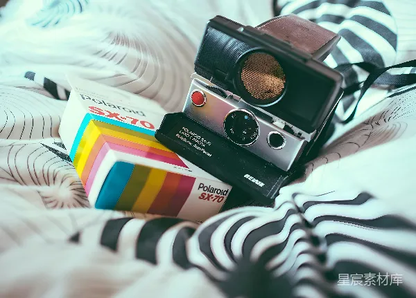 高清摄影 复古Polaroid SX-70相机