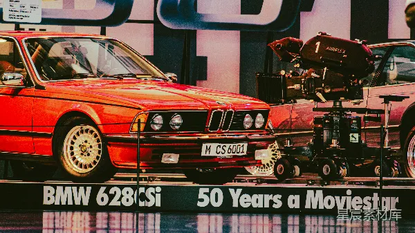 高清摄影 BMW 628CSi：半个世纪的电影明星