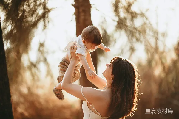 高清摄影 温馨的母子时光