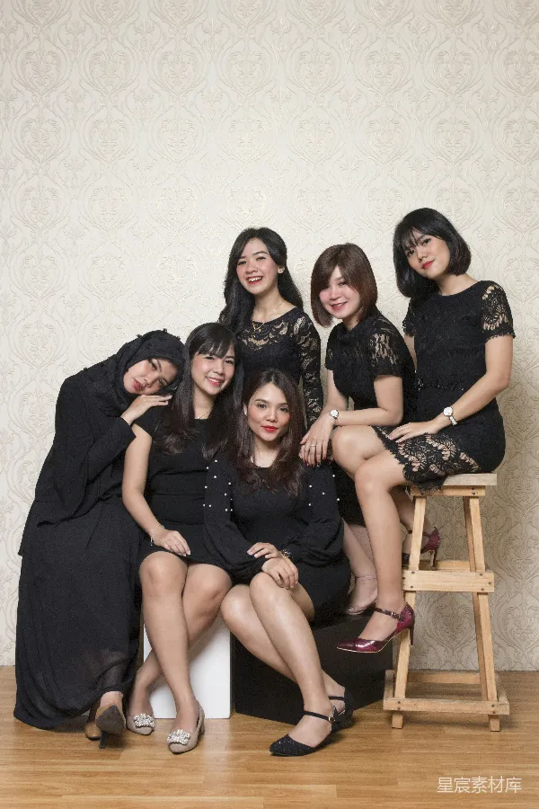 高清摄影 优雅黑裙姐妹团