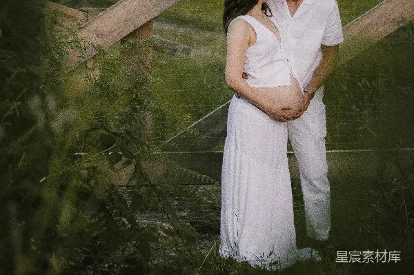 高清摄影 怀中期待的温柔时光