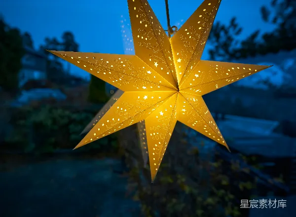 高清摄影 夜晚的金色星星灯
