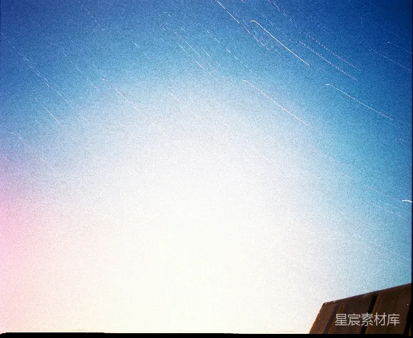 高清摄影 流星雨的轨迹