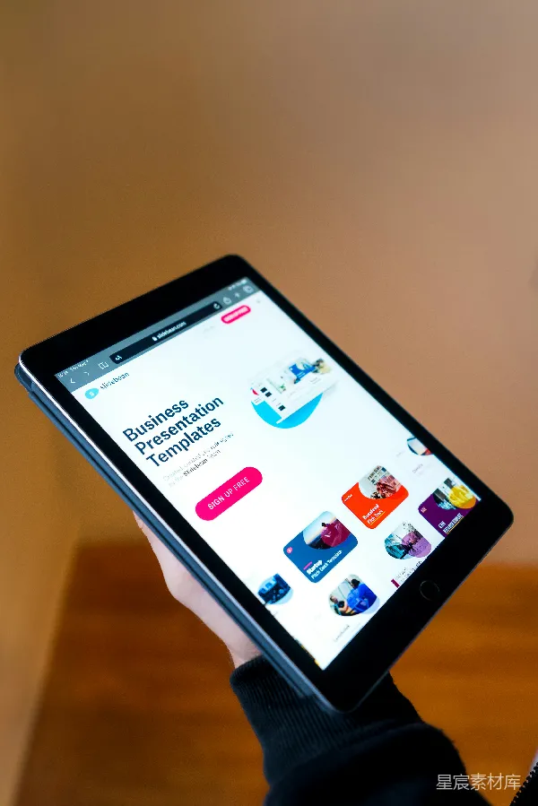 高清摄影 黑色的android智能手机开启后显示图标。