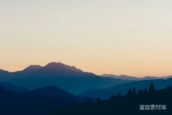 高清摄影 夕阳下的山脉美景