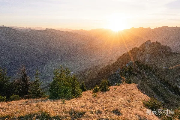 高清摄影 山峦之上夕阳西落