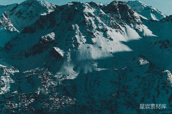 高清摄影 雪山背景下的雪景