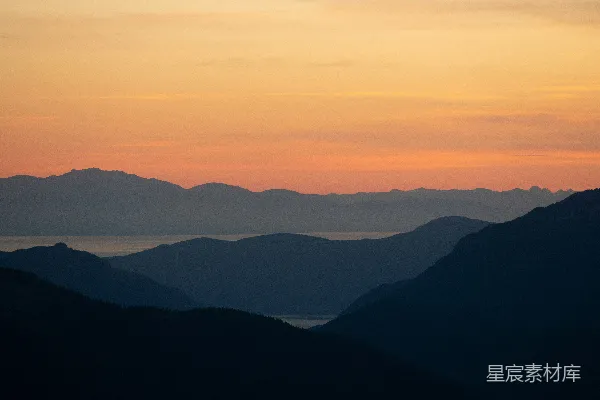 高清摄影 夕阳下山峦的轮廓