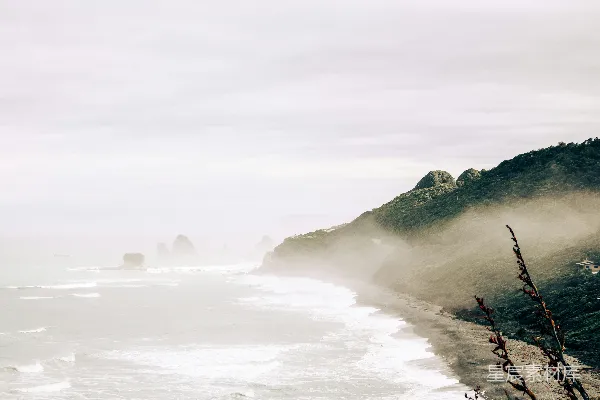 高清摄影 山顶上俯瞰的大海景色