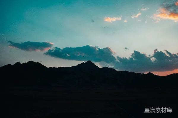 高清摄影 夕阳下山峦的轮廓