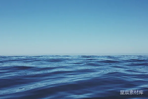 高清摄影 蓝天下的湖泊或水体