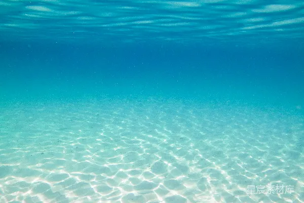 高清摄影 白天的蓝色水域