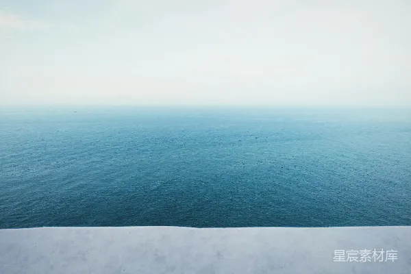 高清摄影 从大楼顶部看海景