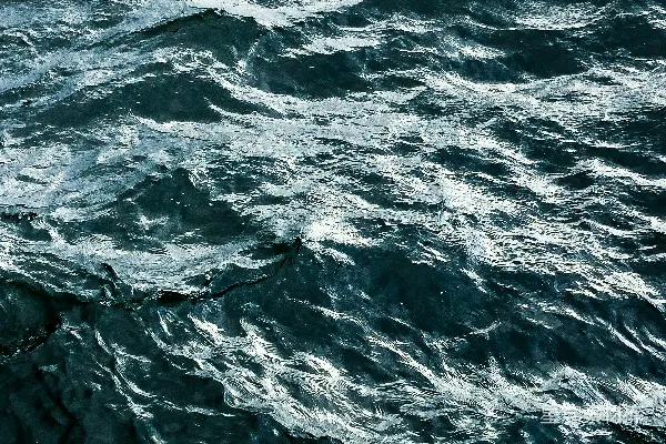 高清摄影 白天的蓝色水域