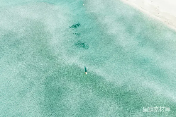 高清摄影 白天海景的航拍照片