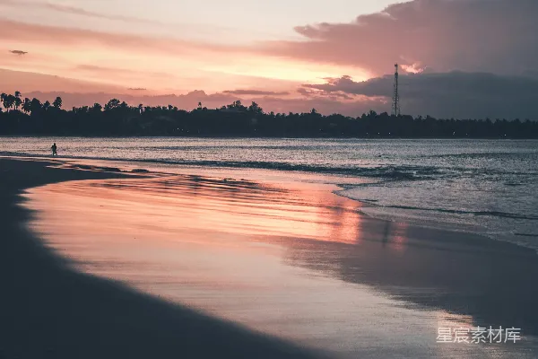 高清摄影 夕阳下的水域