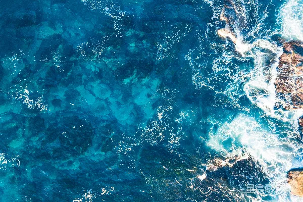 高清摄影 水面的 aerial 拍摄