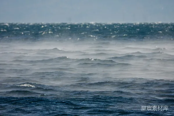 高清摄影 splashing ocean waves