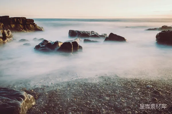 高清摄影 雾覆盖的水域